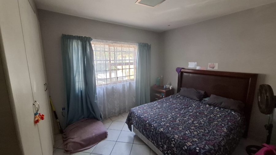 2 Bedroom Property for Sale in Waterval East North West
